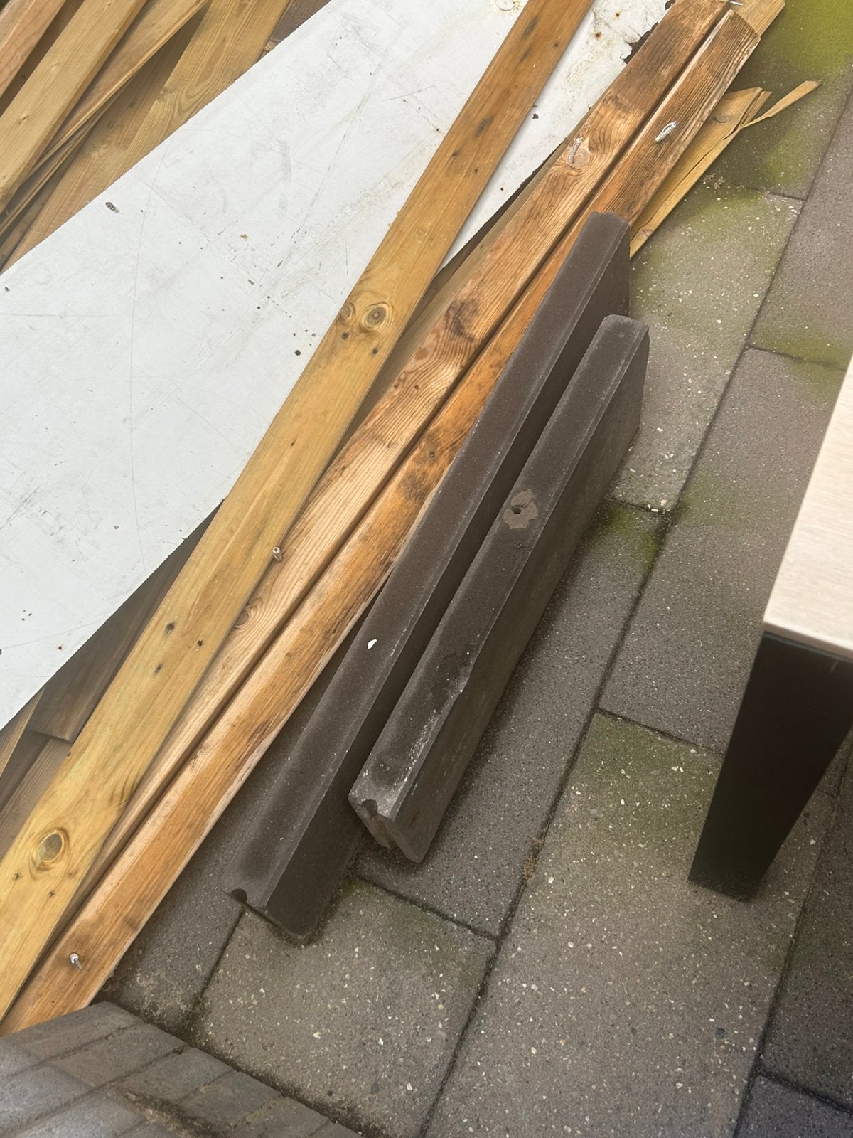 Gratis hout planken kozijn stenen isolatie  daktrim balkjes, Gebruikt, Minder dan 25 mm, Ophalen of Verzenden, Plank