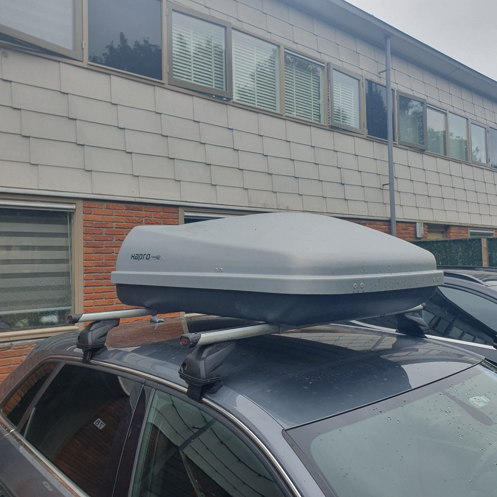 Dakdragers met dakkoffer Hapro Roady voor Audi A3, Ophalen of Verzenden, Gebruikt