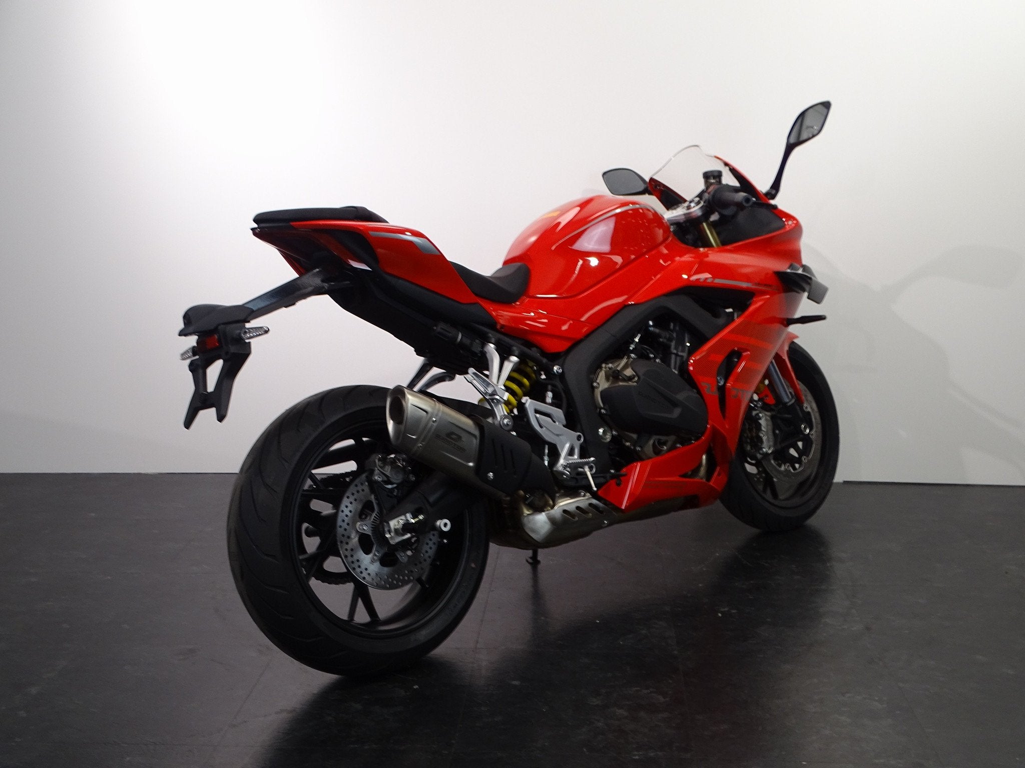 QJMOTOR SRK 800 RR, Bedrijf, Super Sport, Meer dan 35 kW, QJMOTOR