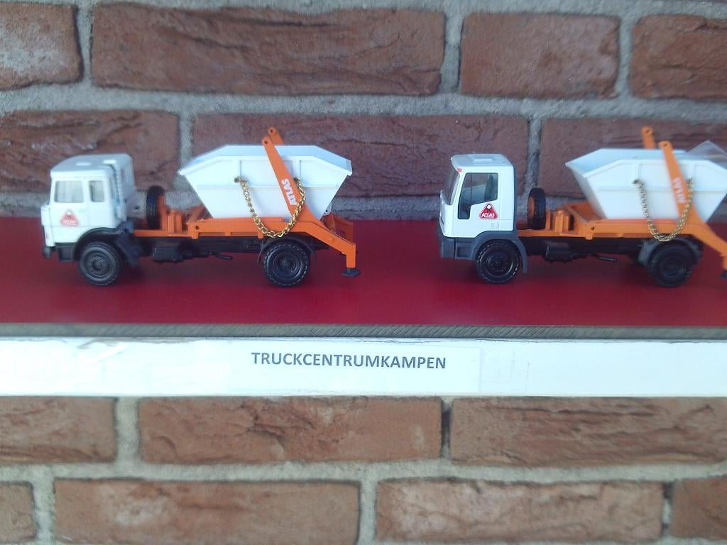 Conrad  2 x Iveco  portaalauto.