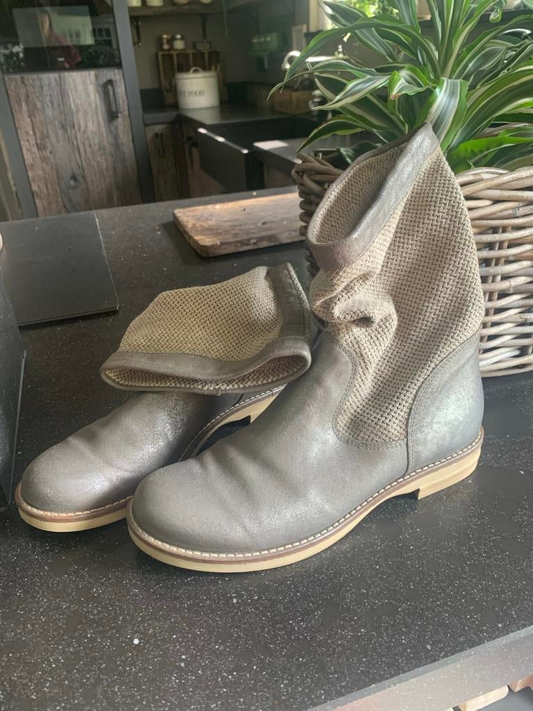Moccio zomerlaarsjes - Grijs, maat 39, Kleding | Dames, Schoenen, Lage of Enkellaarzen, Ophalen of Verzenden, Grijs, Gedragen