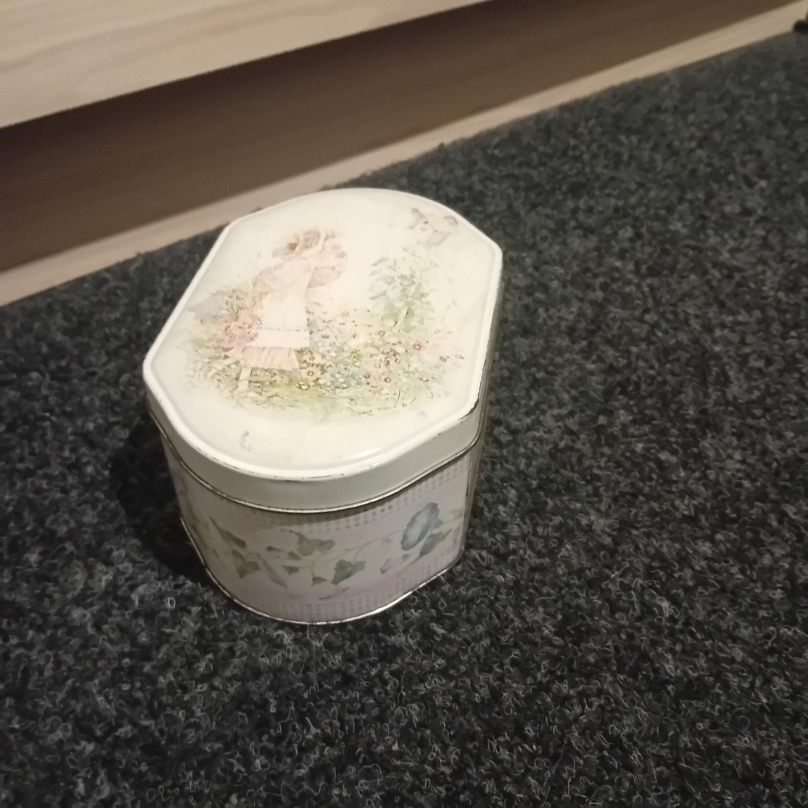 Vintage blikken doosje met kinderillustratie, Ophalen of Verzenden
