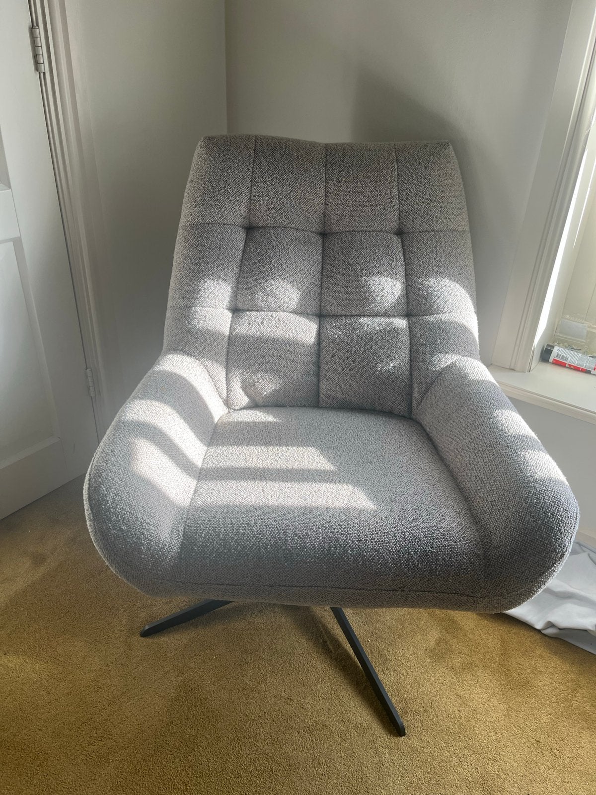 Comfortabele grijze stoel met draaivoet, Huis en Inrichting, Stoelen, Ophalen, Zo goed als nieuw, Eén, Stof