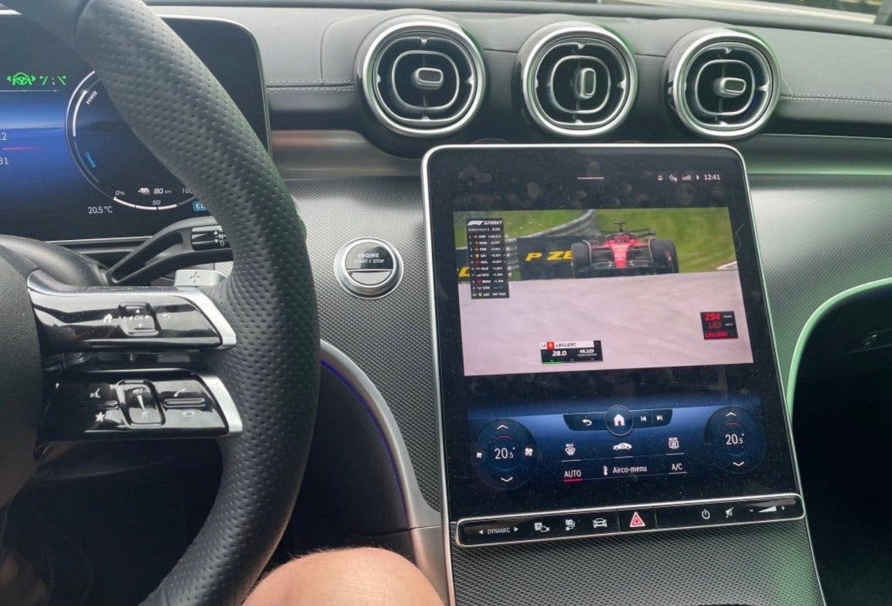 CarPlay AI Box Pro: YouTube, Netflix & TV in je auto 4G IPTV, Ophalen of Verzenden, Nieuw