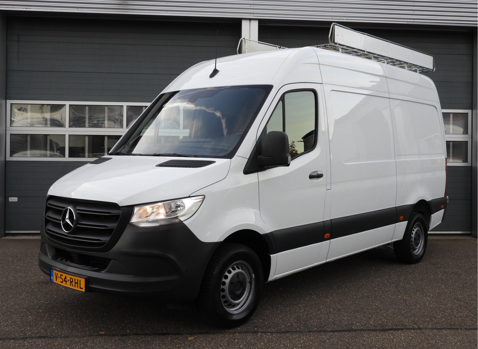 Mercedes-Benz Sprinter 316 2.2 CDI L2H2 AUT | 3.5t TREKGEWIC, Achterwielaandrijving, Gebruikt, 4 cilinders, Wit
