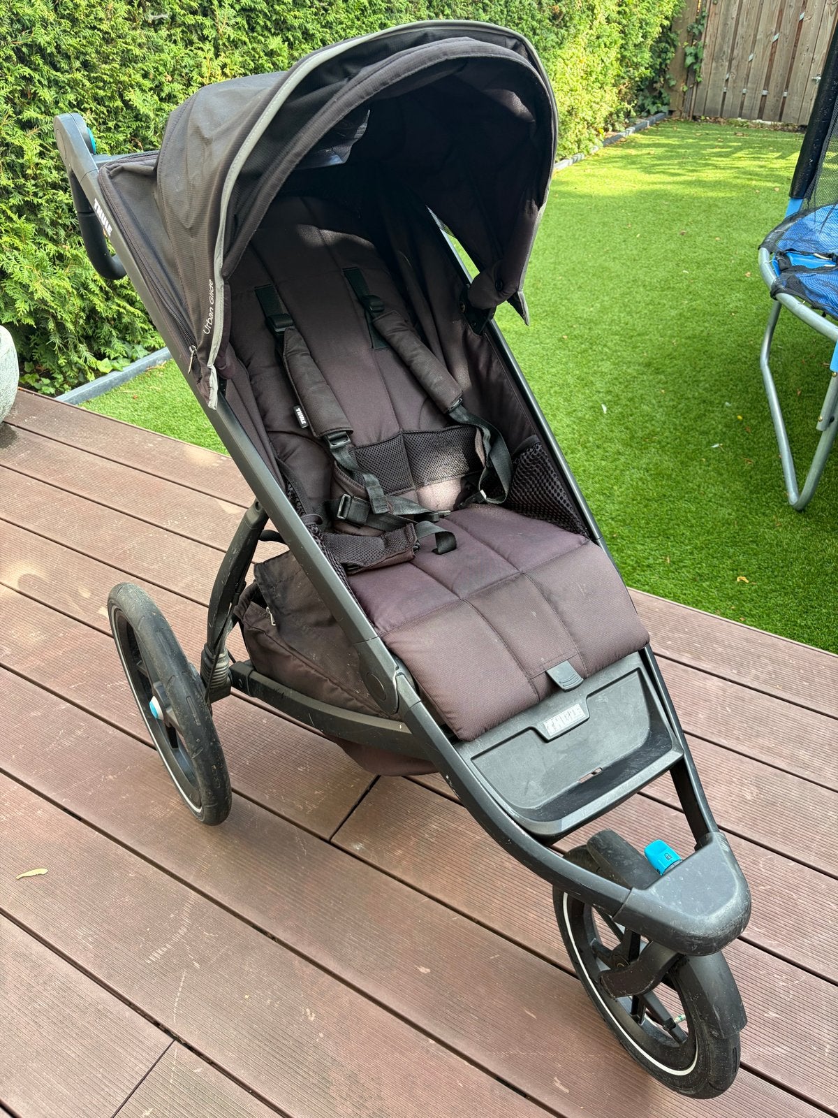 Thule Urban Glide 2 wandelwagen - Regenhoes inbegrepen, Kinderen en Baby's, Kinderwagens en Combinaties, Gebruikt, Luchtbanden