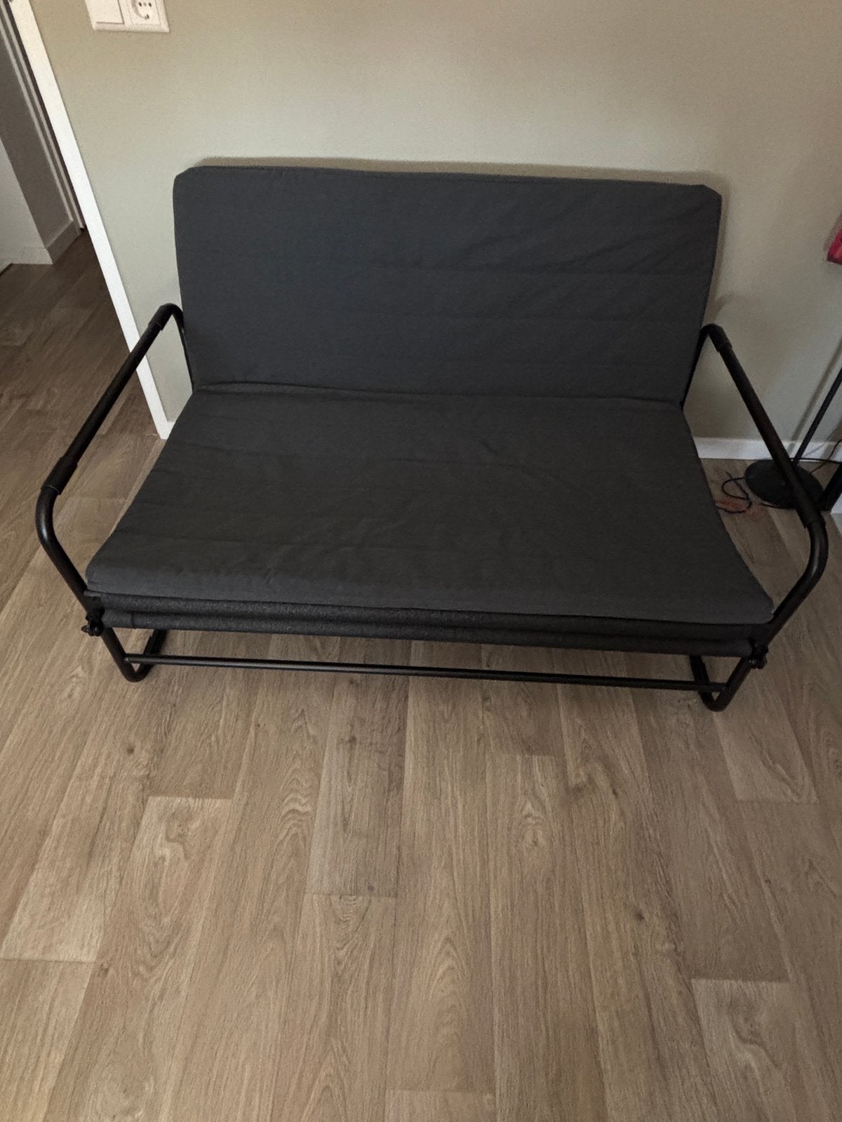 Ikea slaapbank, Ophalen, Zwart, 190 cm of minder, Zo goed als nieuw