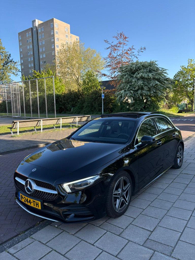 Mercedes A200 AMG Premium Plus PANORAMA/SFEERVERLICHTING, Auto's, Mercedes-Benz, 4 cilinders, Particulier, 1600 kg, 685 kg