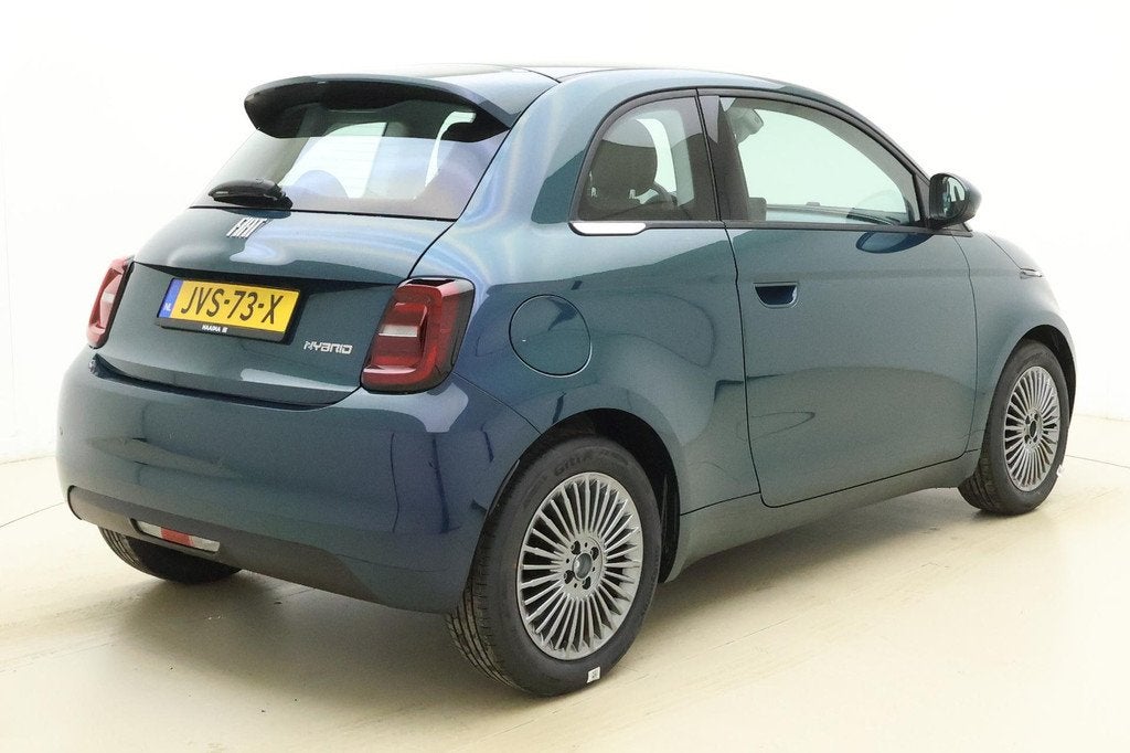 Fiat 500 1.0 Hybrid Torino Launch Edition | Navigatie via Ap, Stof, Parkeersensor, 4 stoelen, Origineel Nederlands