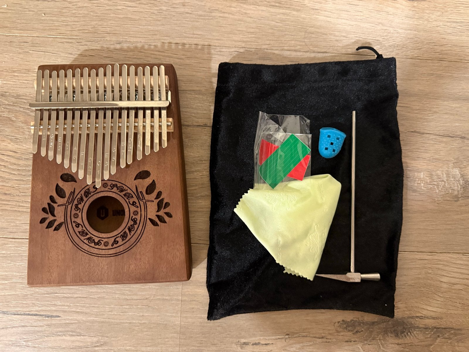Kalimba met accessoires - Zo goed als nieuw, Ophalen of Verzenden, Zo goed als nieuw