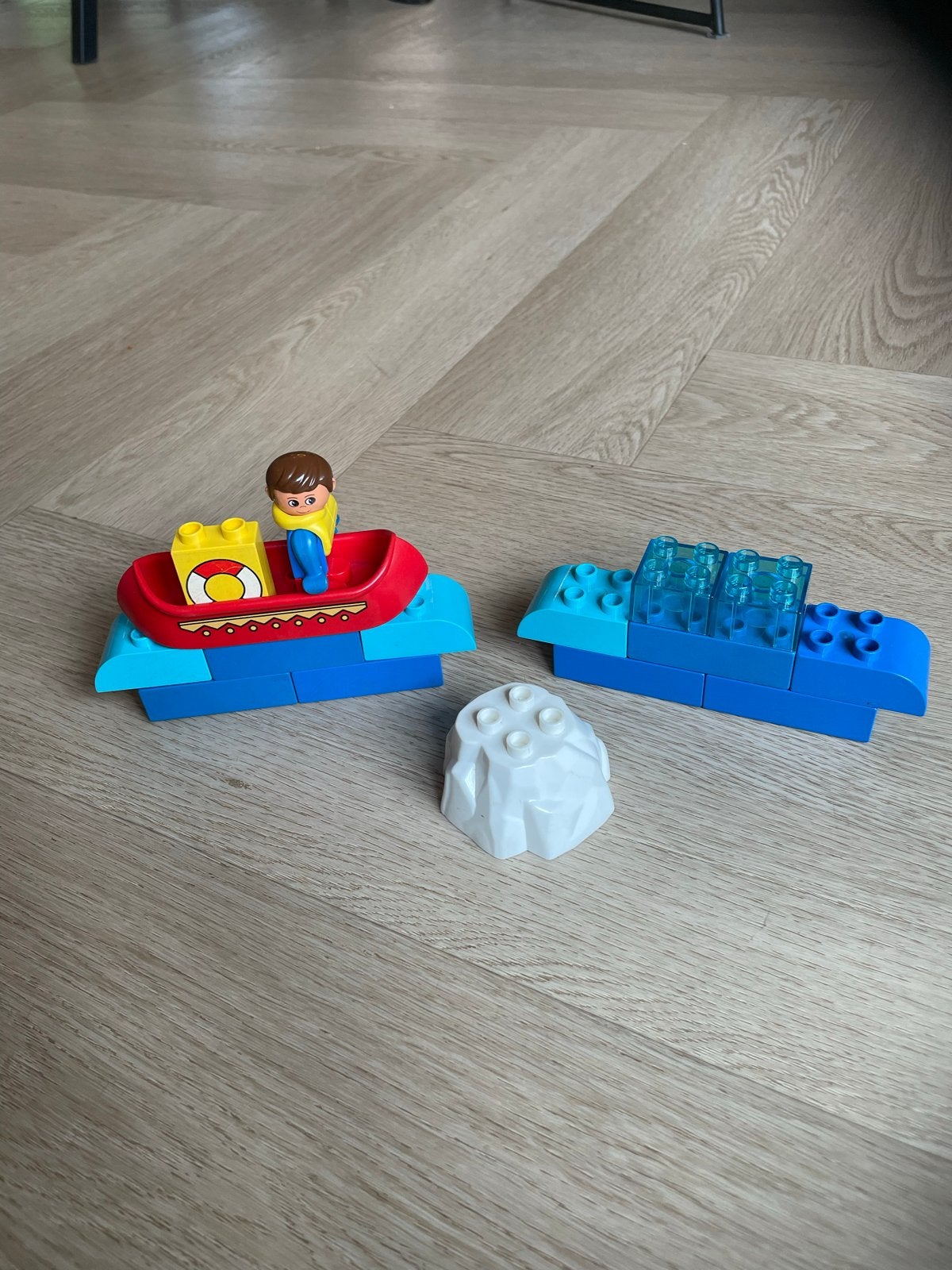Lego Duplo boot met ijsberg en figuur, Ophalen of Verzenden, Zo goed als nieuw, Overige merken
