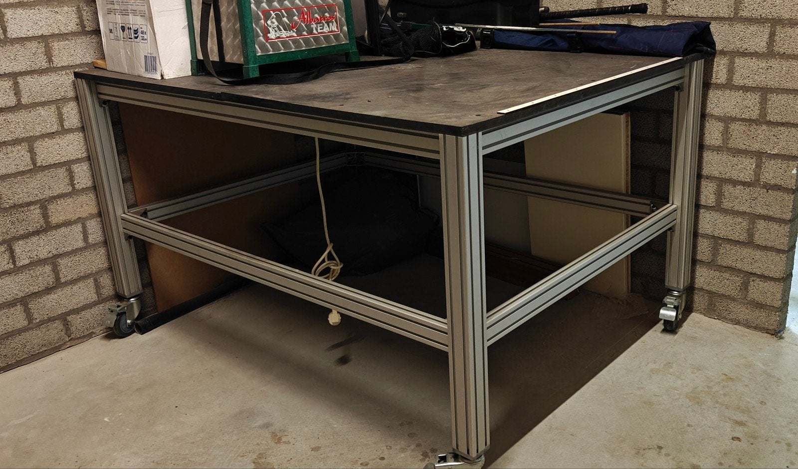 Aluminium freestafel en of machine tafel, Ophalen, Gebruikt, Elektrisch