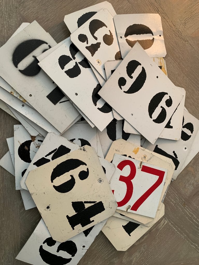 Vintage metalen cijfers en nummers - decoratie, Ophalen of Verzenden, Gebruikt, Metaal, Vintage