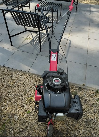 grondfrees, Ophalen, Benzine, Tuinfrees