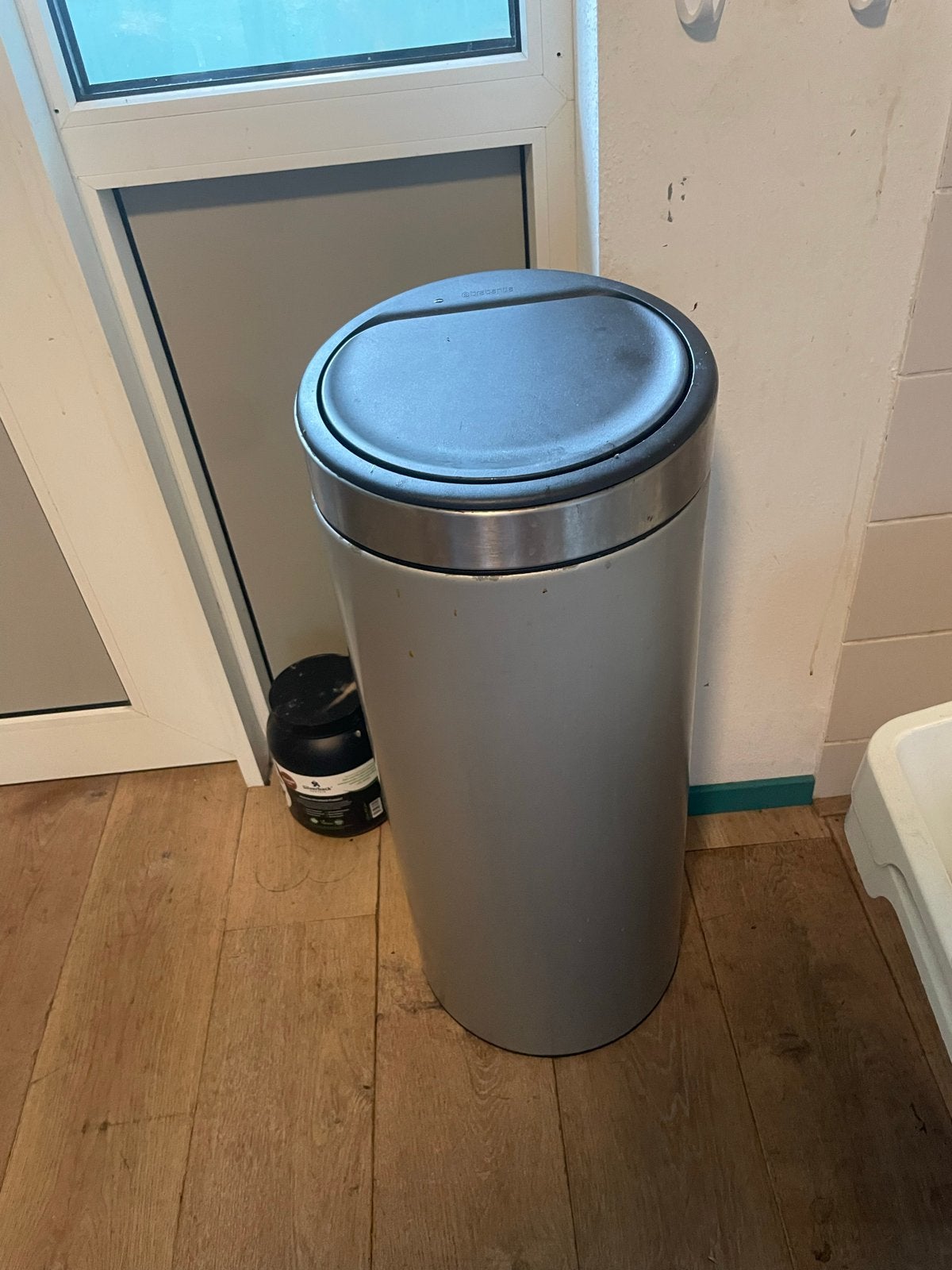 Brabantia touch bin Prullenbak 30 liter - grijs, 20 tot 30 liter, Ophalen, Gebruikt, Metaal