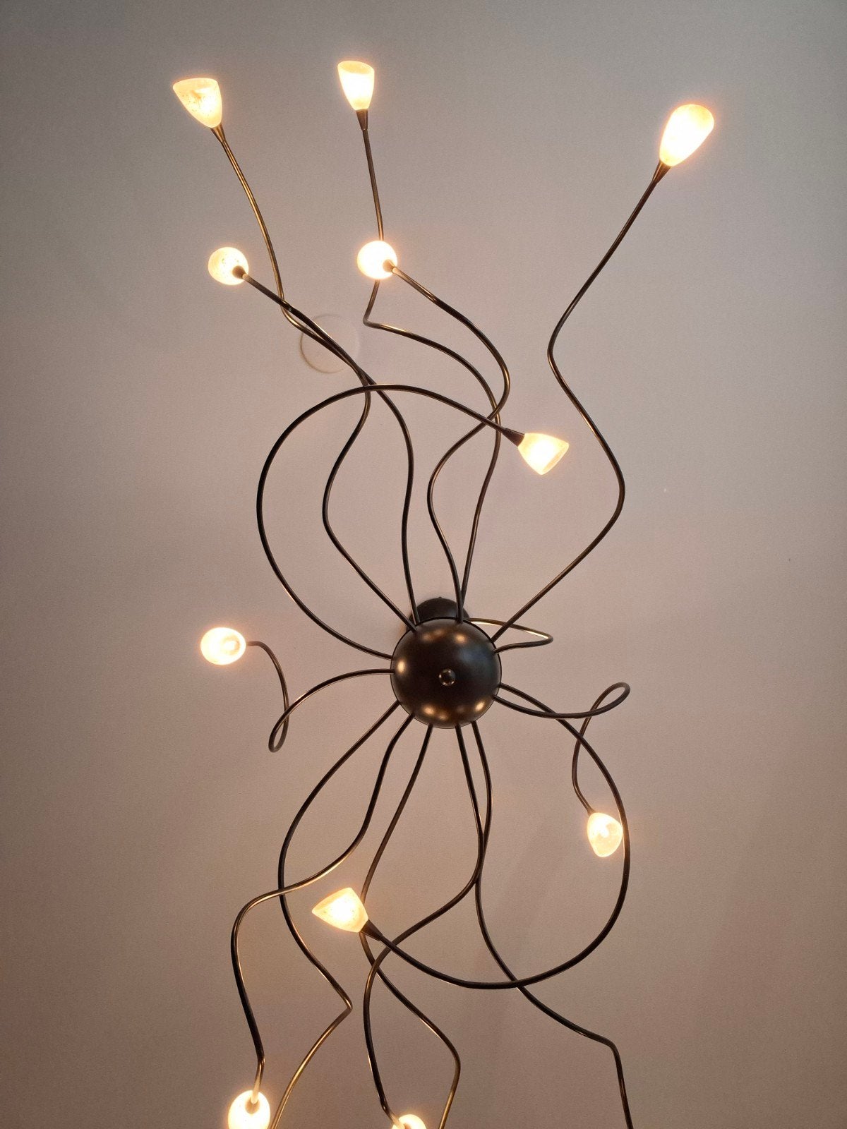 Design hanglamp met 12 lichtpunten en glazen kappen