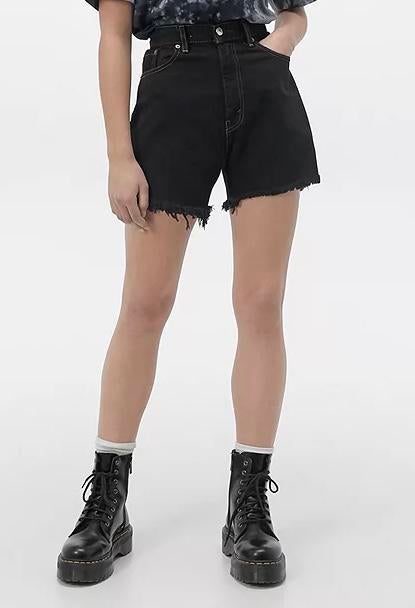 Levi’s 501 vintage black denim shorts / zwarte spijkerbroek, Ophalen of Verzenden, Zo goed als nieuw, Zwart, W27 (confectie 34) of kleiner