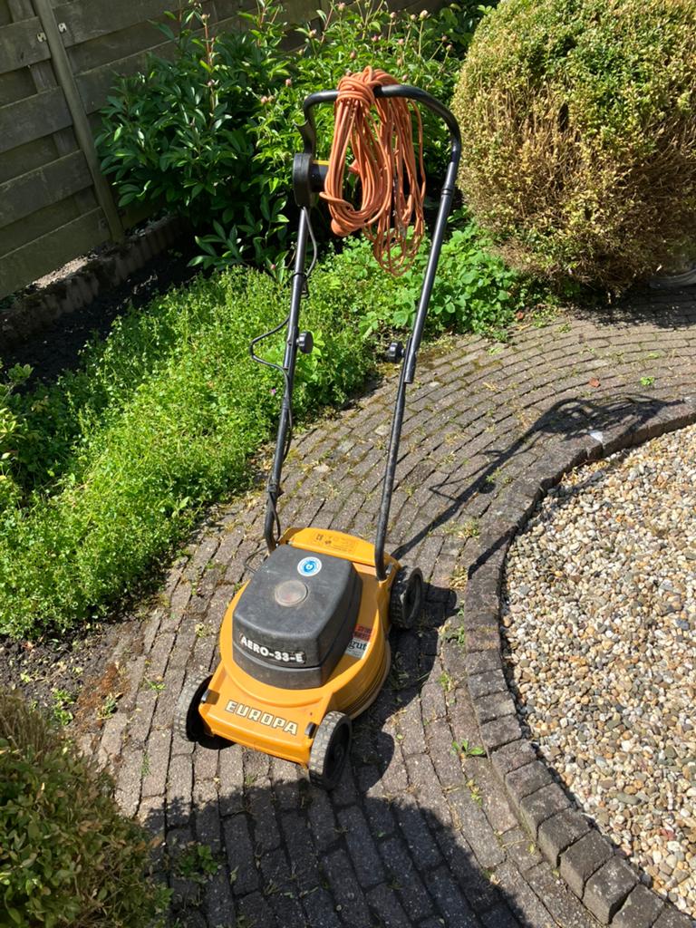 Grasmaaier elektrisch inclusief verlengsnoer, Ophalen, Gebruikt, Elektrische grasmaaier