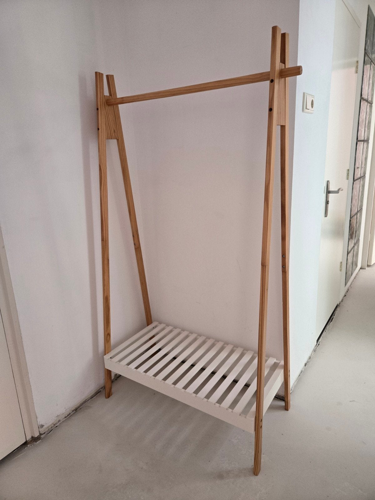 Houten kledingrek / garderoberek – Loods 5, Kleding | Dames, Ophalen