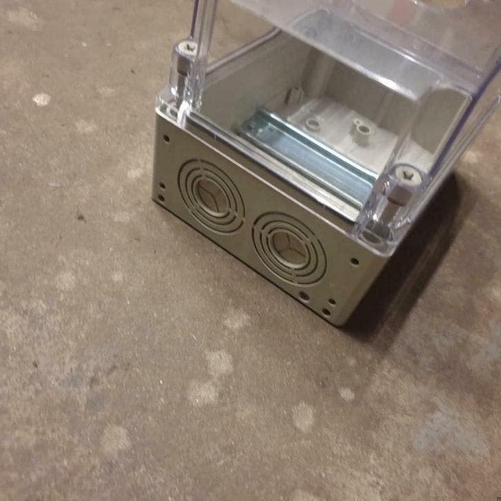 halyester kast voor inbouw apparatuur schakelaar etc, Ophalen of Verzenden, Nieuw
