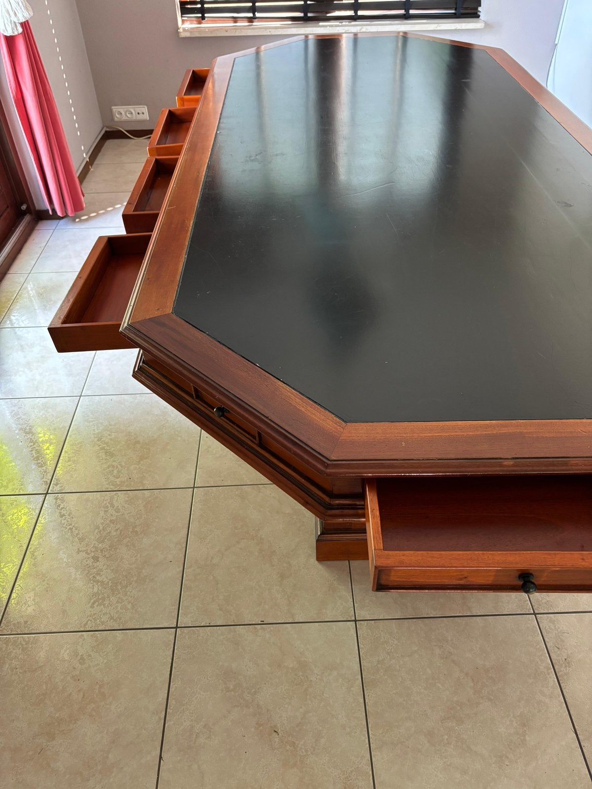 Groot antiek bureau / eettafel met veel opbergruimte, Ophalen of Verzenden