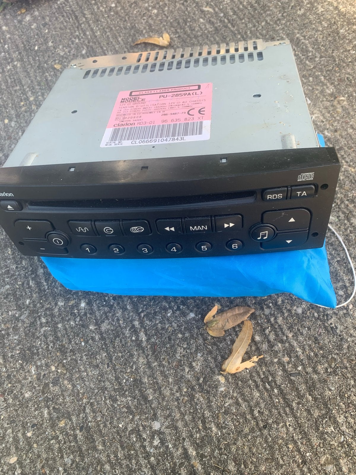 Clarion PU-2859A(L) Autoradio - Zo goed als nieuw, Ophalen of Verzenden, Zo goed als nieuw