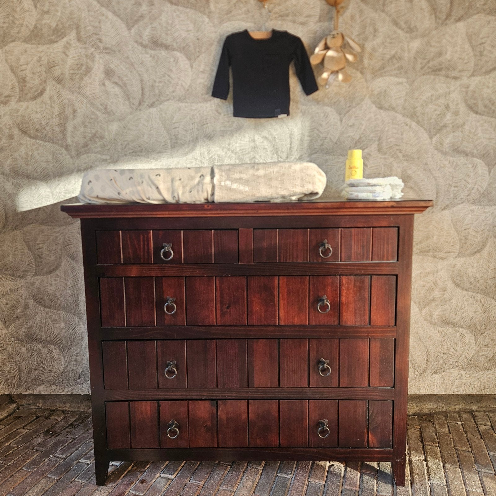 Mooie commode met lades of ladekast, Ophalen, 50 tot 100 cm, Zo goed als nieuw, Minder dan 100 cm
