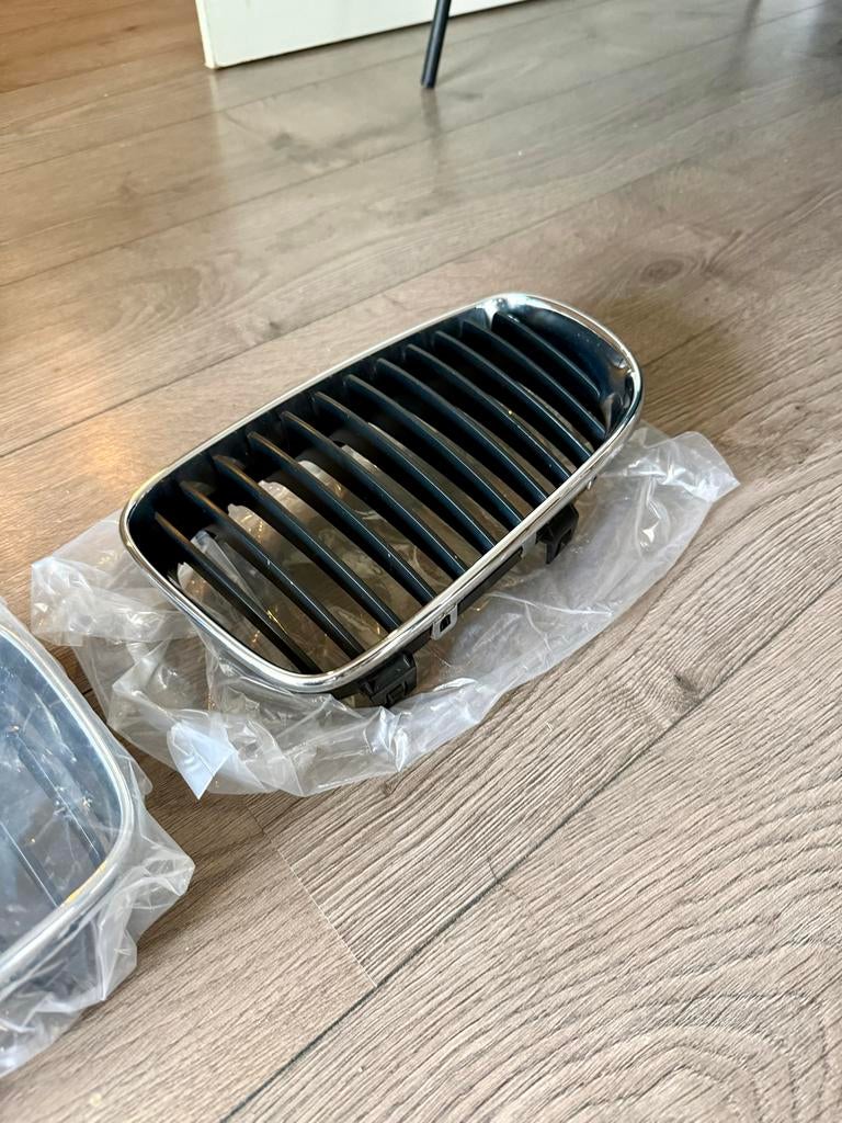 BMW E87 LCI Niergril Origineel, Ophalen of Verzenden, Gebruikt, Voor, BMW
