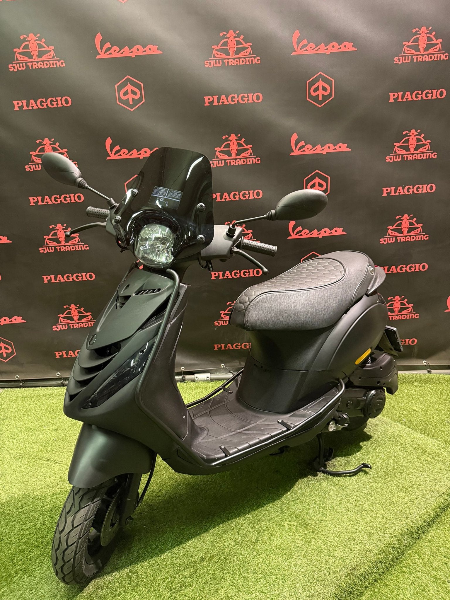 Piaggio Zip 2022 Brom! Mat Zwart / RS Zadel / Garantie!, Fietsen en Brommers, -, Maximaal 45 km/u, -, Zip