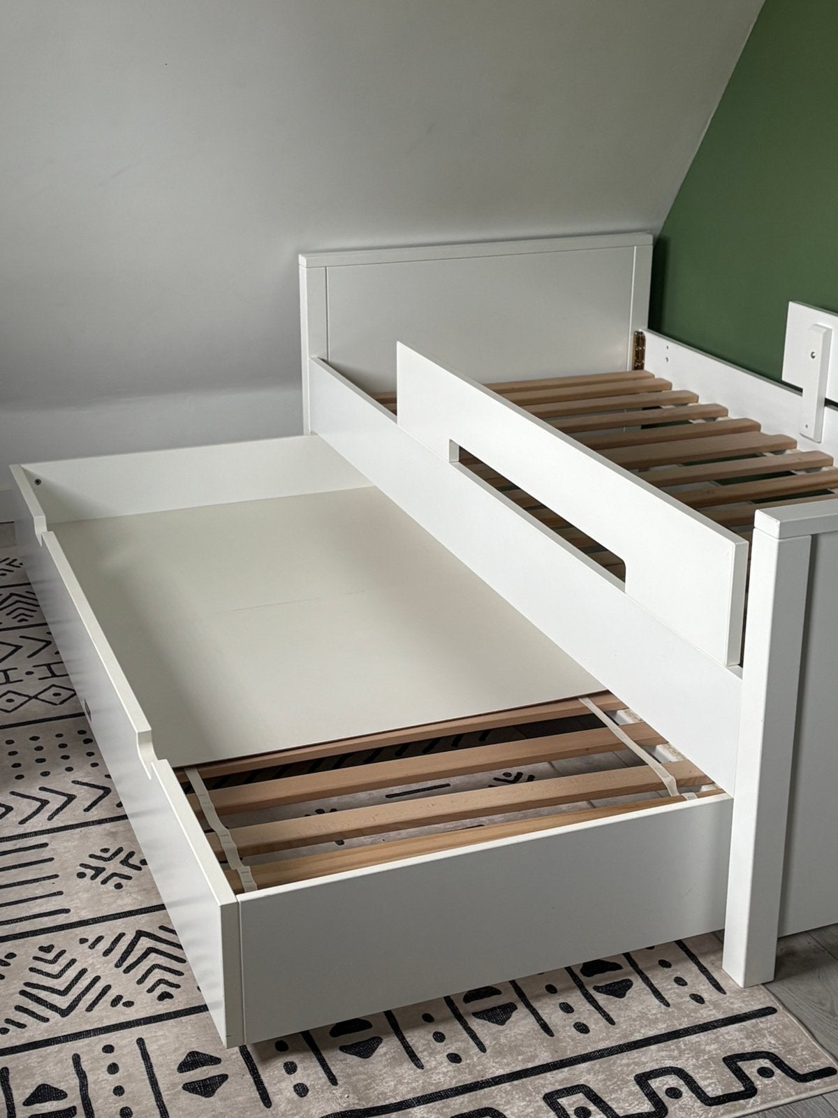 Bopita bed wit met lade en uitval bescherming 90x200, Ophalen, 85 tot 100 cm, Zo goed als nieuw, Lattenbodem