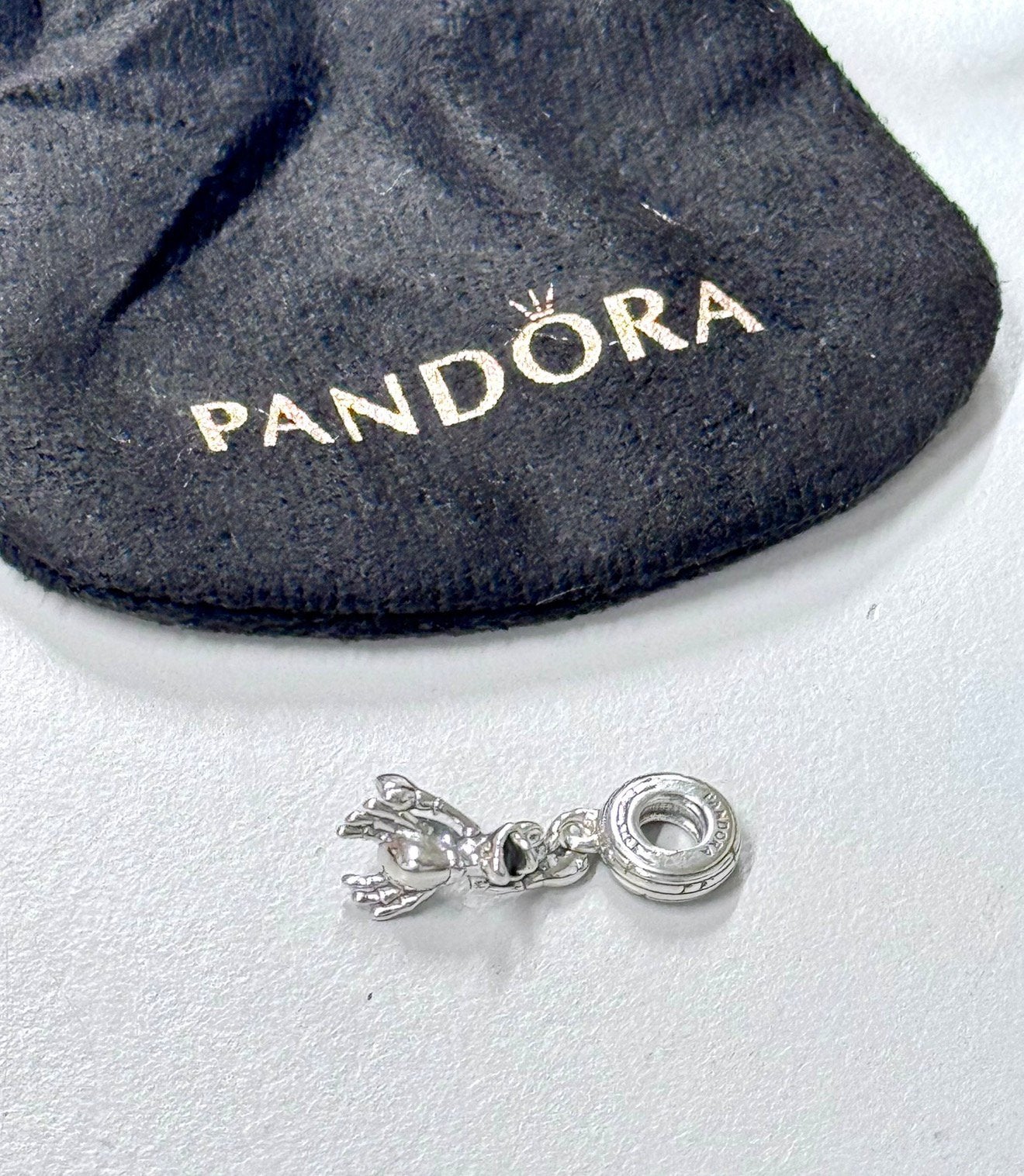 Pandora Disney De kleine zeemeermin Sebastiaan zilver hanger, Pandora, Nieuw, Ophalen of Verzenden, H