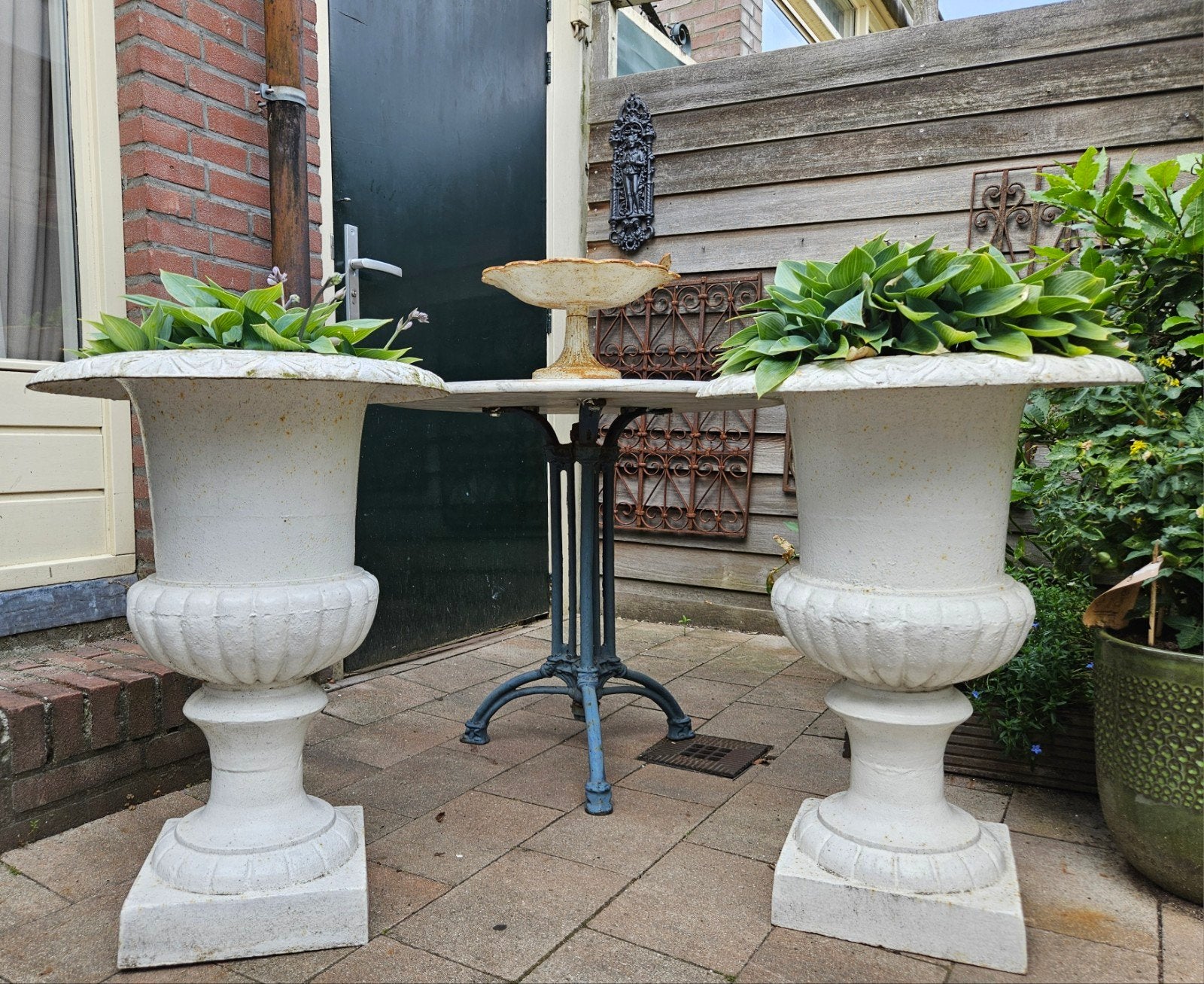 Mooie XXL set gietijzeren tuinvazen 73cm hoog, Gebruikt, Minder dan 60 cm, Rond, Ophalen of Verzenden