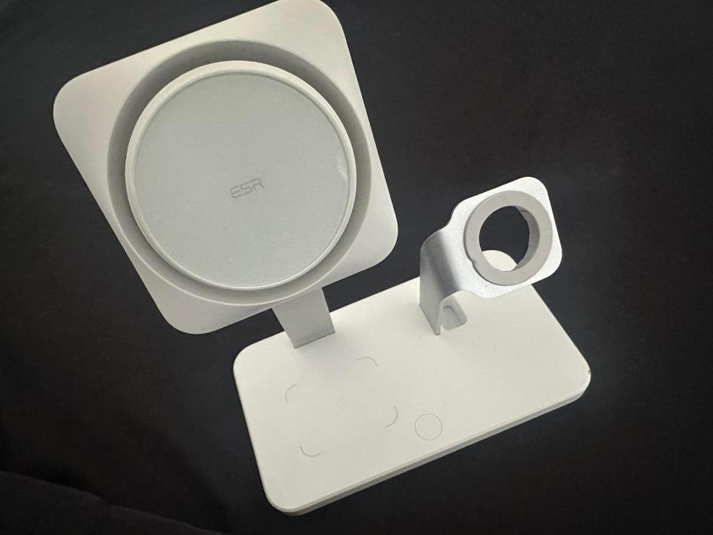 ESR HaloLock 3 in 1 MagSafe Oplader Iphone/Watch/AirPods, Ophalen of Verzenden, Zo goed als nieuw, Apple iPhone