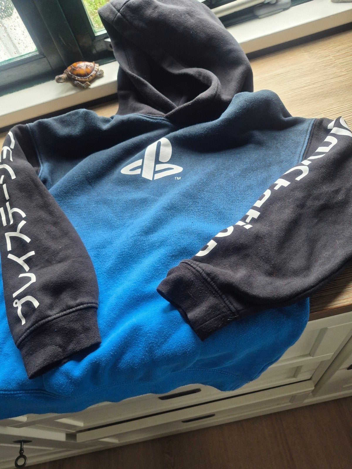 playstation sweater134/140Vaste prijs€10, Ophalen of Verzenden, Meisje, Trui of Vest