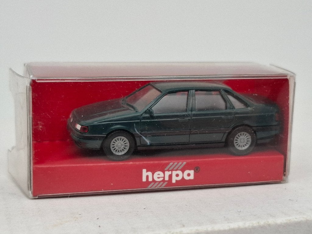 VW Passat GL (groen) - Herpa 1/87, Hobby en Vrije tijd, Modelauto's | 1:87, Verzenden, Zo goed als nieuw, Auto, Herpa