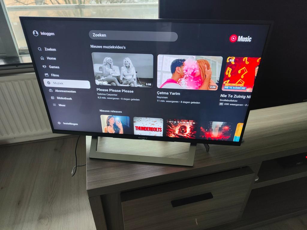 32 inch Sony bravia smart tv., Ophalen, LED, 50 Hz, 80 tot 100 cm
