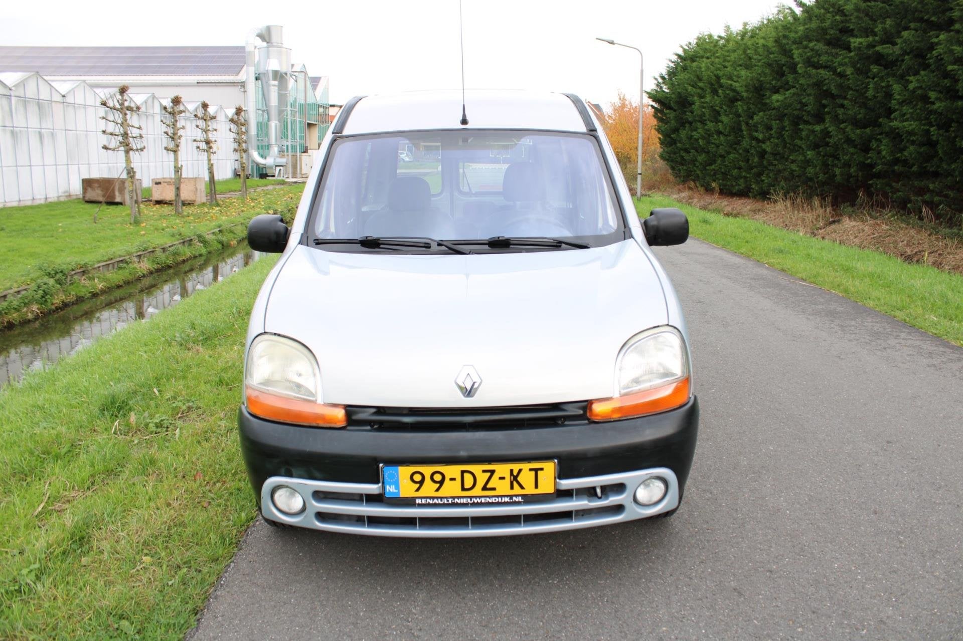 Renault Kangoo 1.4 RXE Automaat Rolstoelvervoer met Knielsys, 4 cilinders, 49 €/maand, Origineel Nederlands, Bedrijf