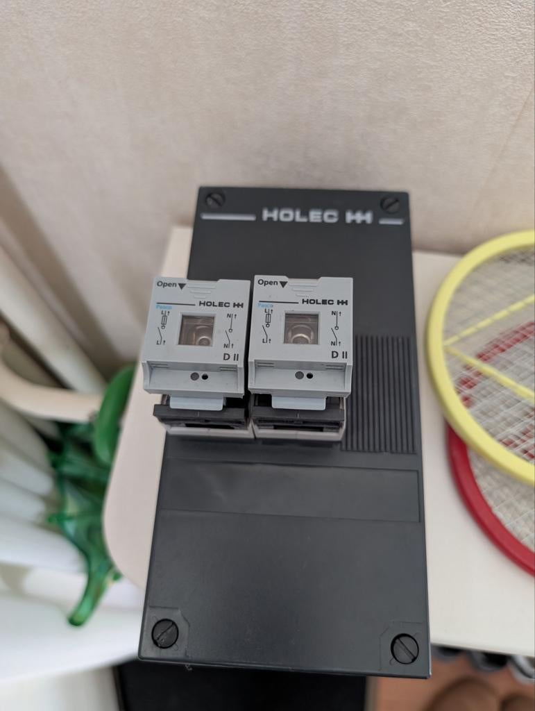 HOLEC HH Schakelaars - Zo goed als nieuw, Doe-het-zelf en Verbouw, Elektra en Kabels, Zo goed als nieuw, Schakelaar, Ophalen of Verzenden