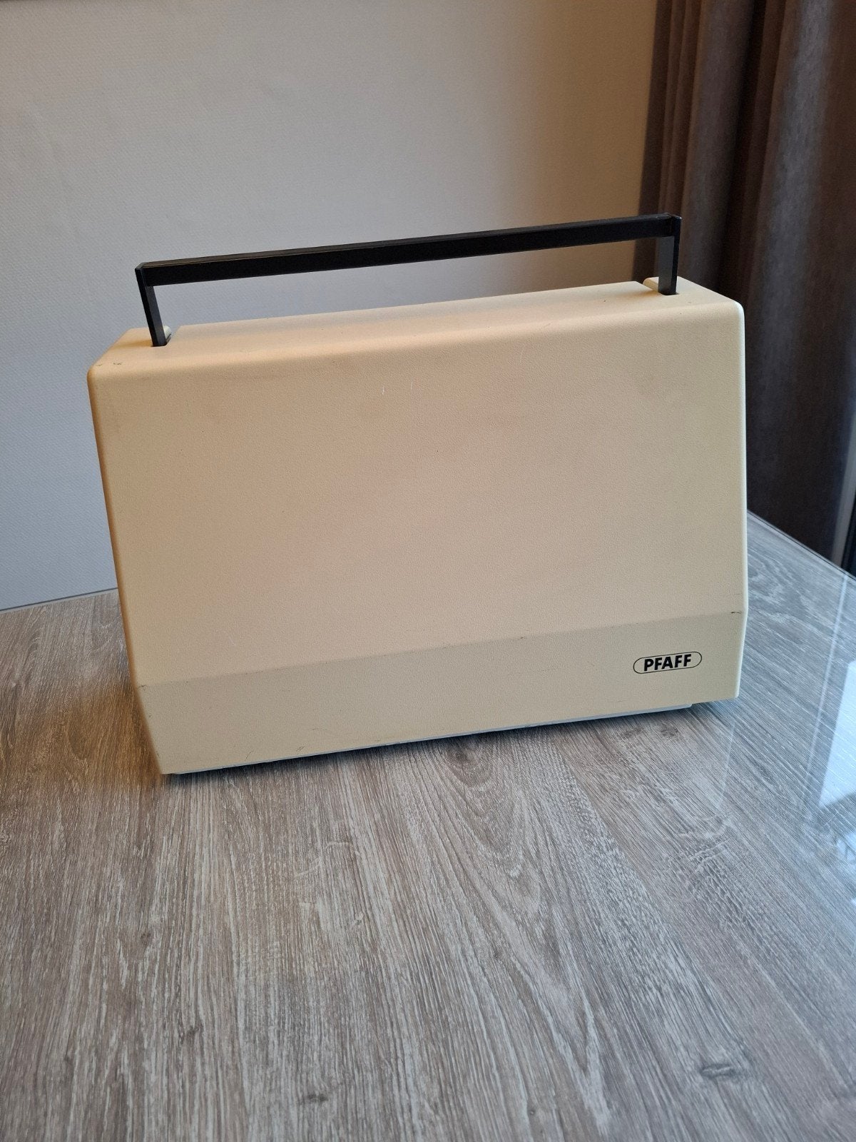 Pfaff tiptronic 1025 Naaimachine met accessoires, Ophalen, Gebruikt, Naaimachine, Pfaff