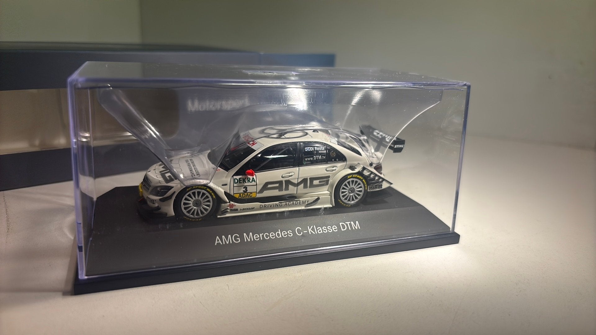 Mercedes amg c-klasse dtm #3 minichamps 1.43