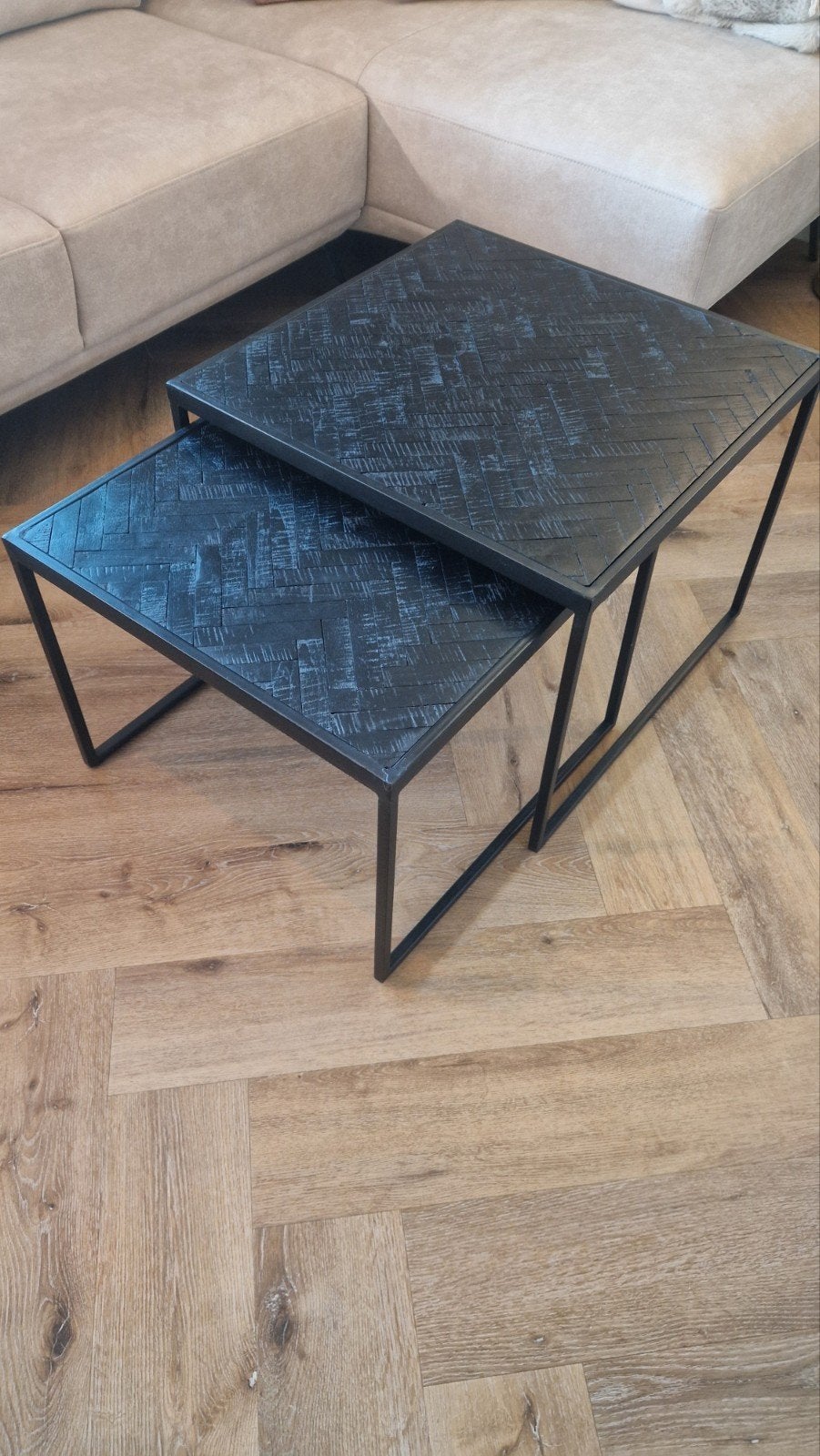 Set van 2 salontafels, zwart, visgraatmotief, Gebruikt, 50 tot 100 cm, Modern, Industrieel, Vierkant