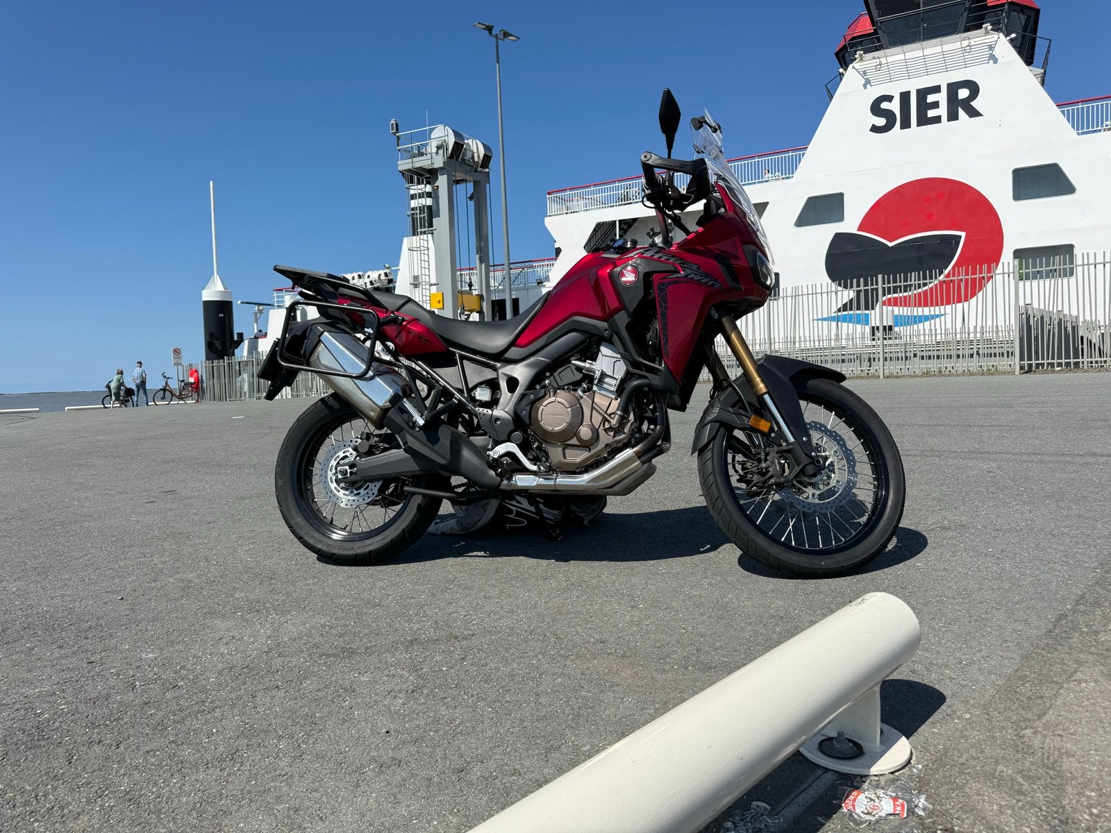 Honda Africa Twin 2018, incl blipper/quickshifter en koffers, 2 cilinders, Occasion, Motorrijbewijs A, Handvatverwarming
