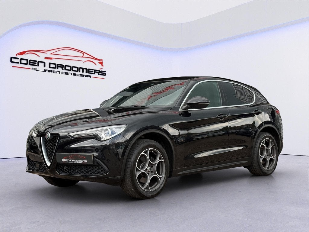 Alfa Romeo Stelvio 2.0 T Q4 AWD B-Tech /Apple Carplay/Camera, Auto's, Alfa Romeo, Euro 6, 4 cilinders, Zwart, Leder