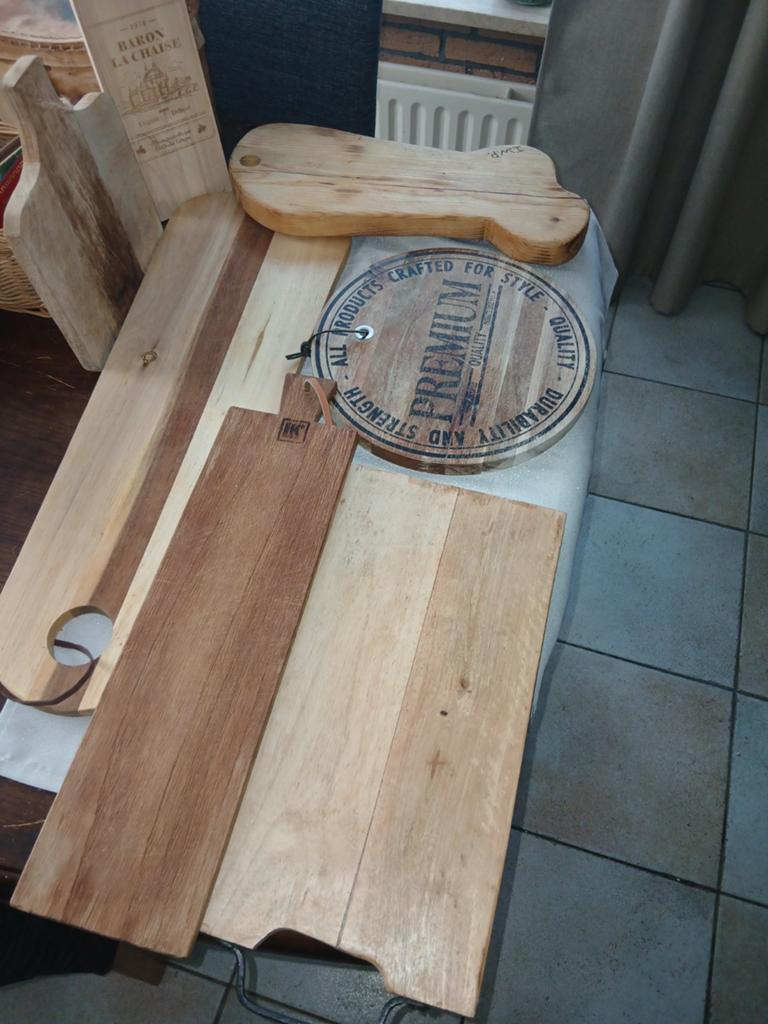 Diverse houten snij- en serveerplanken, Gebruikt, Hout, Snij-/serveerplank, Ophalen of Verzenden