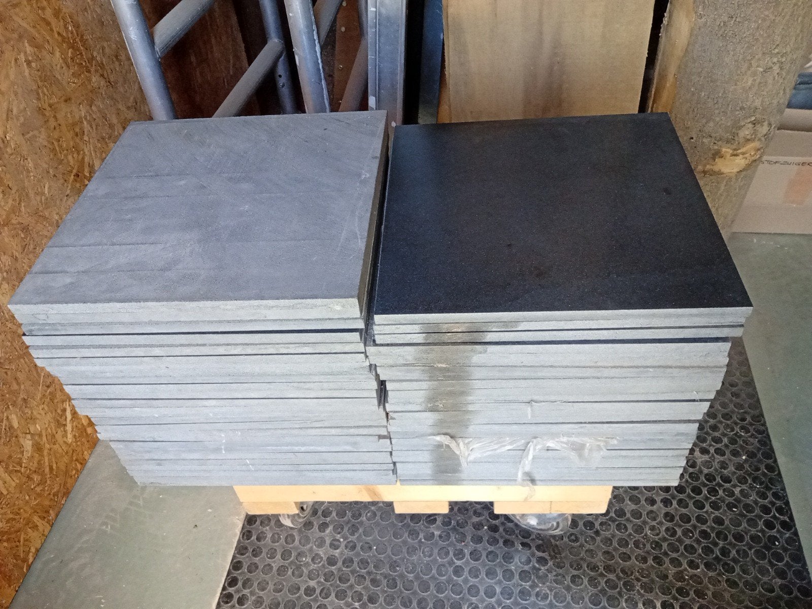 Basalttegel gezoet 40x40x1,5cm, Ophalen, 40 tot 60 cm, 40 tot 60 cm, Hardsteen