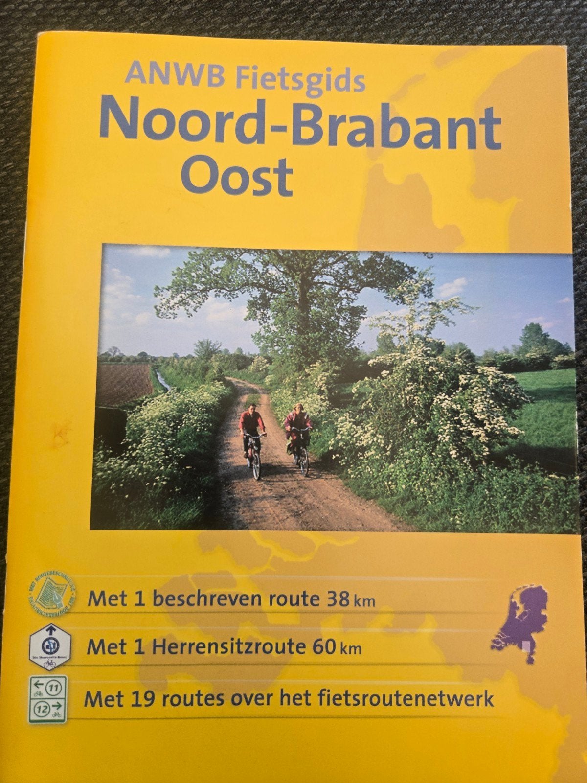 ANWB fietsgids Noord Brabant oost, Fiets- of Wandelgids, Europa, Ophalen of Verzenden, Zo goed als nieuw