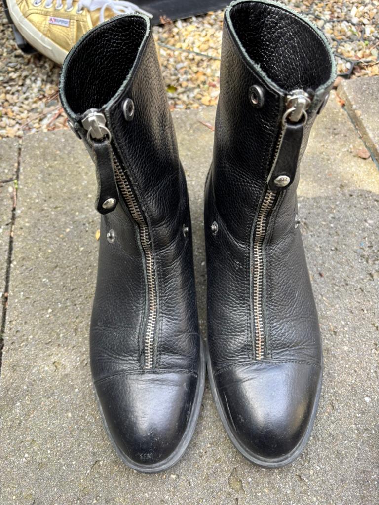Booties 38 size, Zwart, Ophalen of Verzenden, Sneakers of Gympen, Gedragen