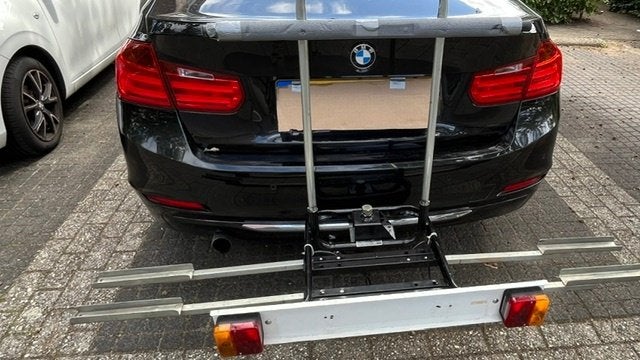 Fietsenrek voor 2 fietsen, draagkracht 50 kg, Ophalen, Gebruikt