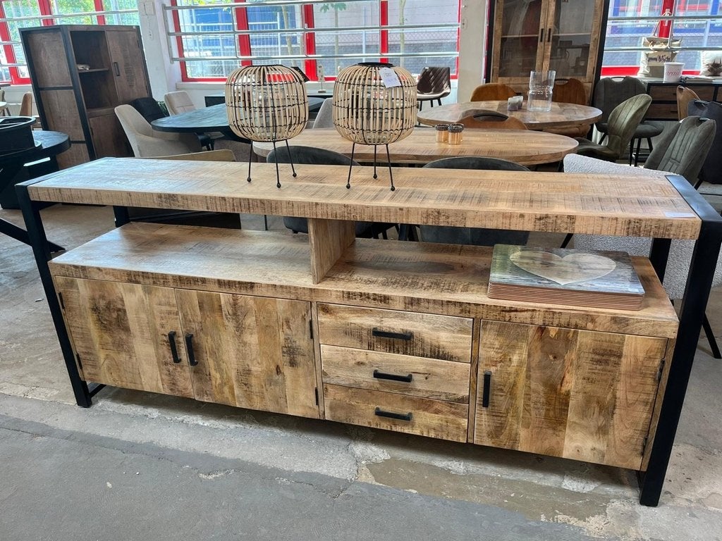Magazijn Leegverkoop Dressoir Britt mangohout goedkoop 450, Huis en Inrichting, Woonaccessoires | Overige, Hout, Nieuw, Ophalen of Verzenden