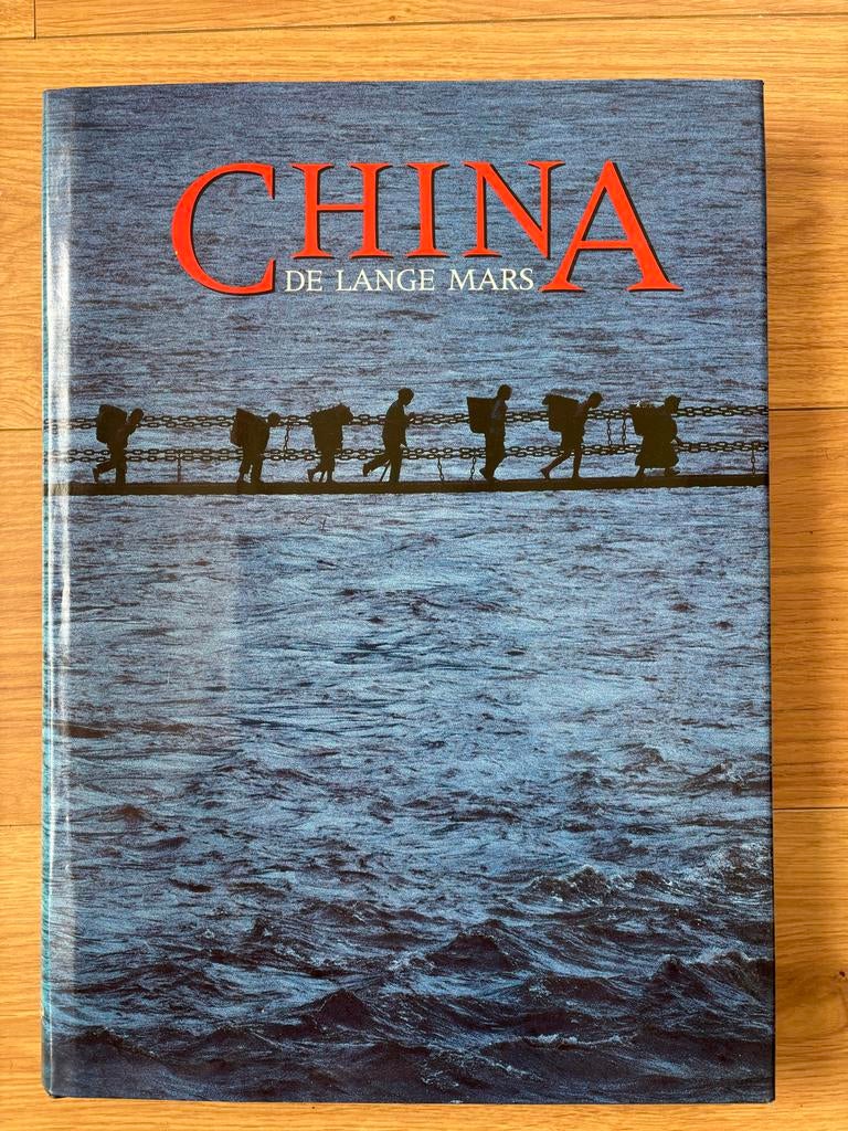 Fotoboek: China - De lange mars, Ophalen of Verzenden, Gelezen, Fotografie algemeen